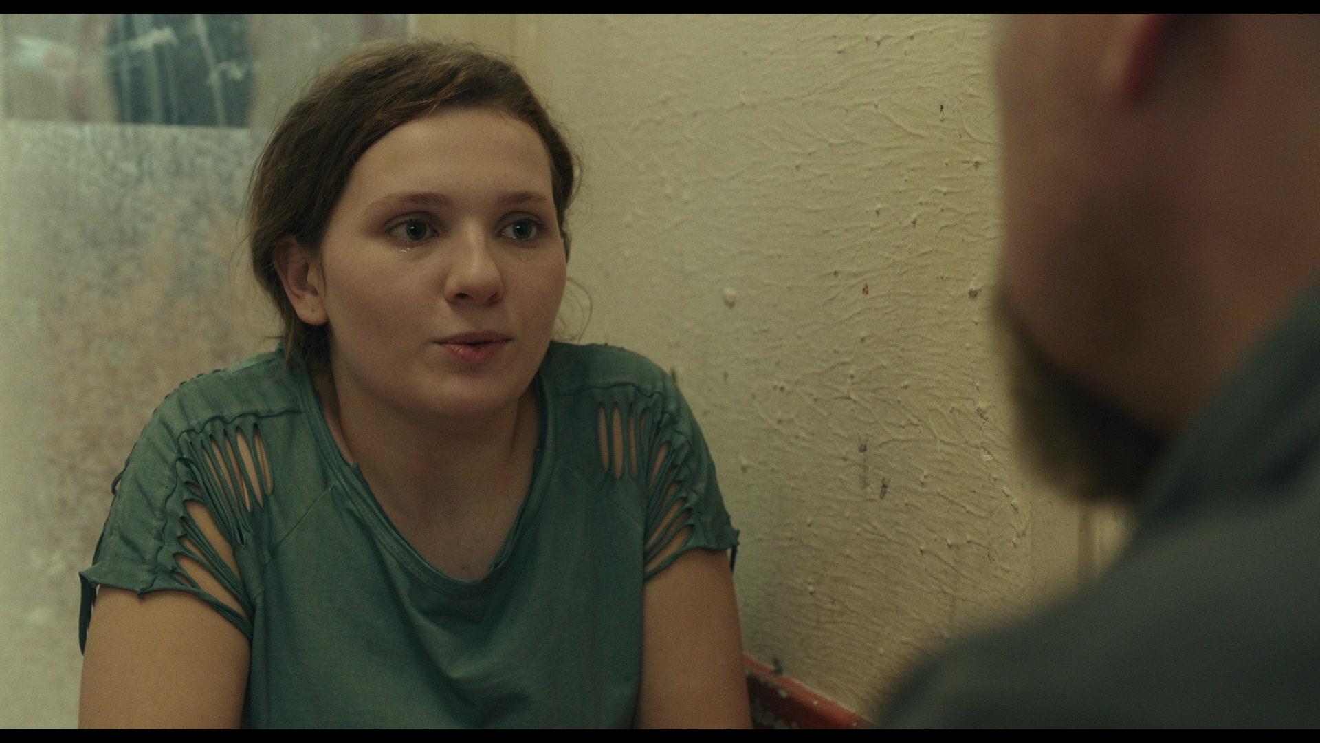 Stillwater_2021_1080p_BluRay__02980.jpg