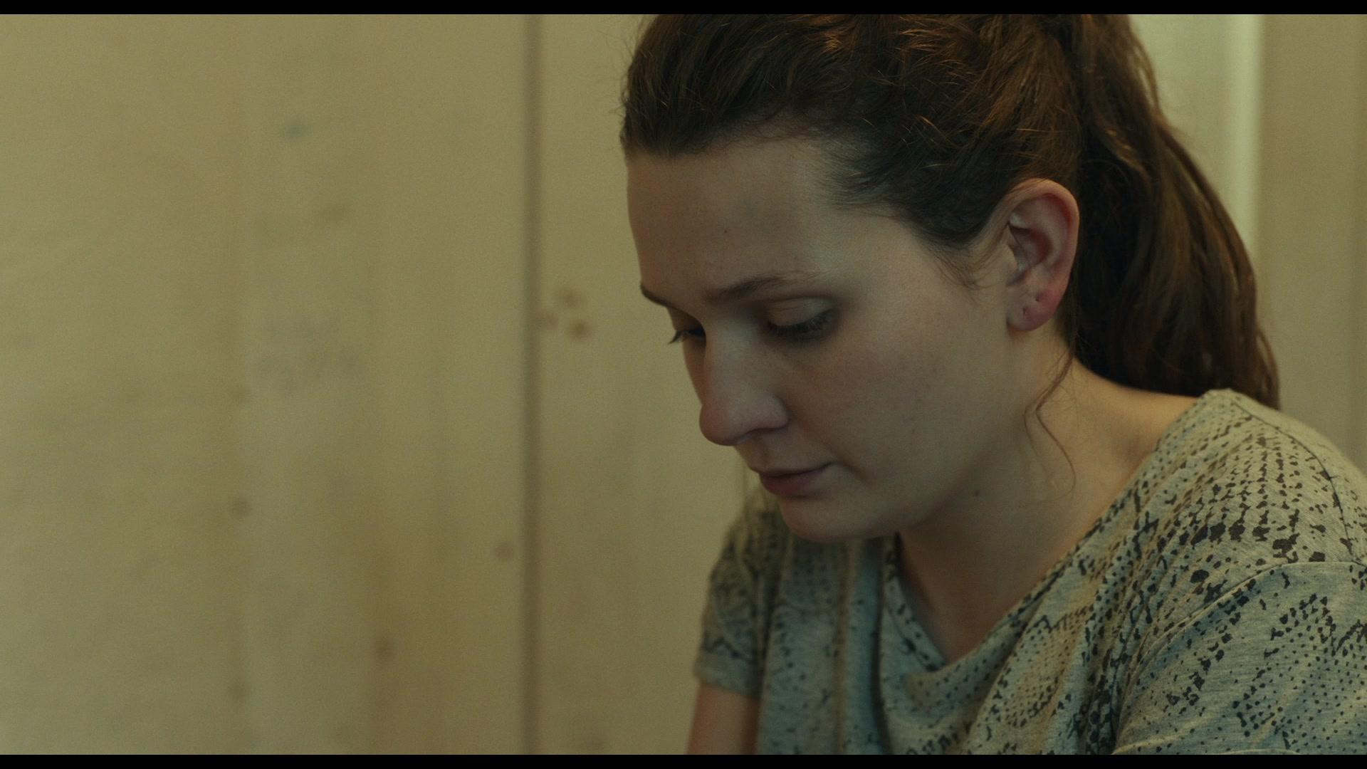 Stillwater_2021_1080p_BluRay__07212.jpg