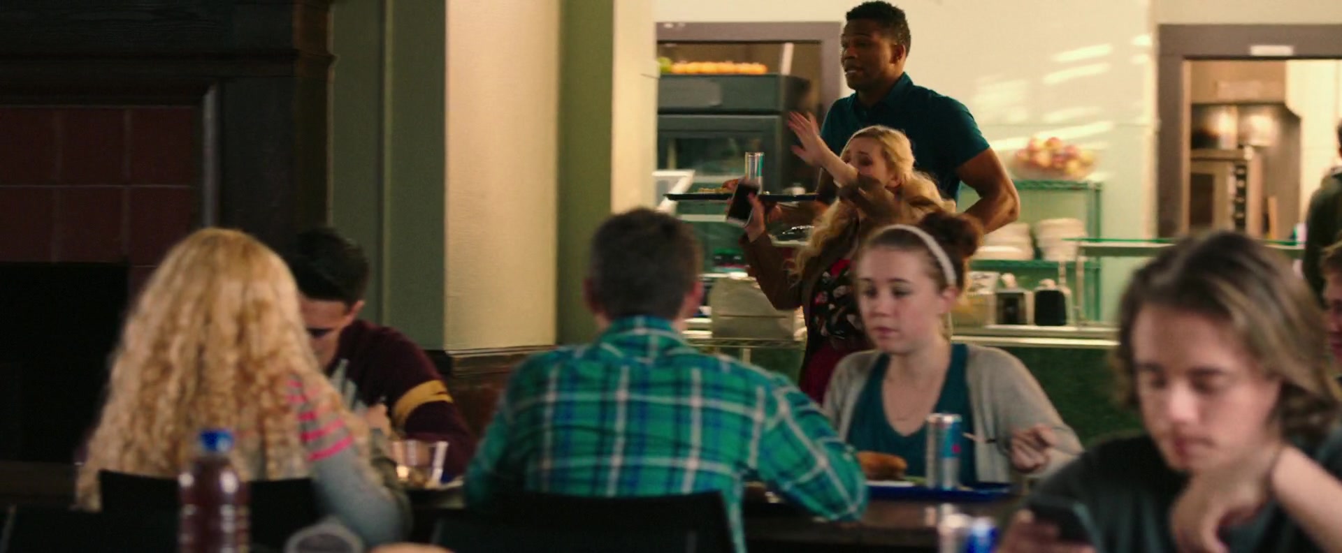 Freak_Show_2017_1080p_001243.jpg