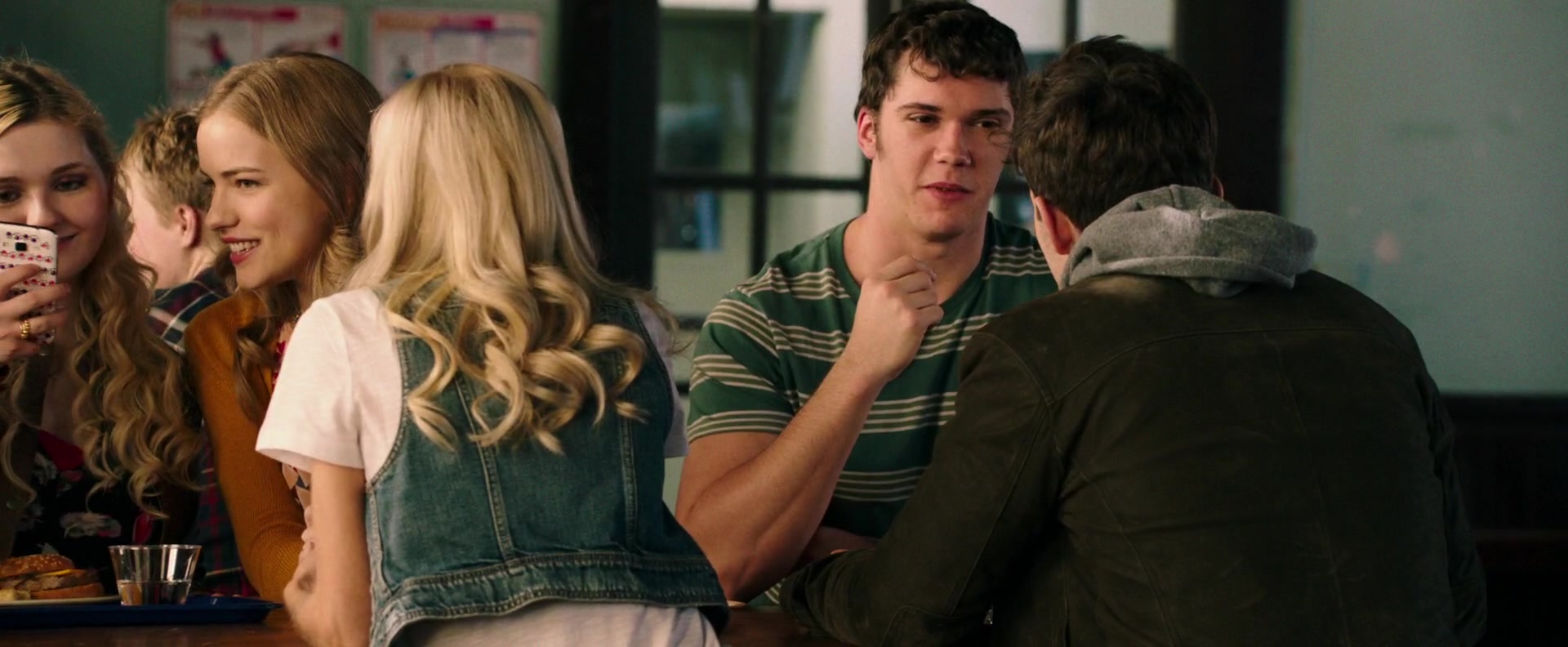 Freak_Show_2017_1080p_001387.jpg
