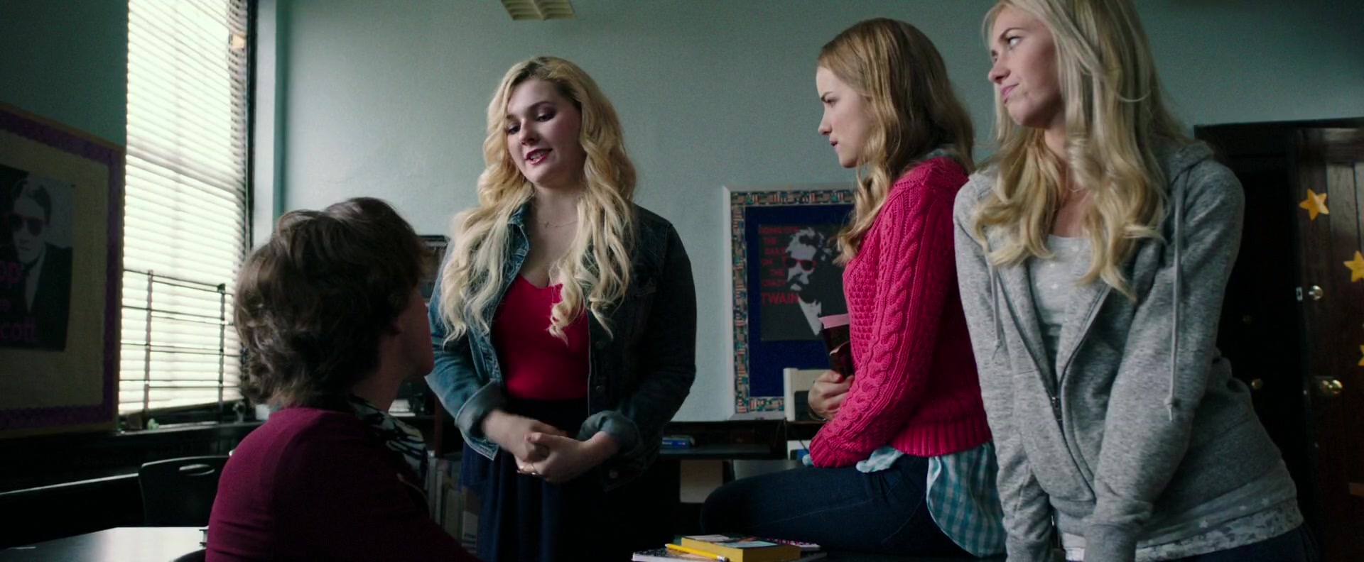 Freak_Show_2017_1080p_002045.jpg