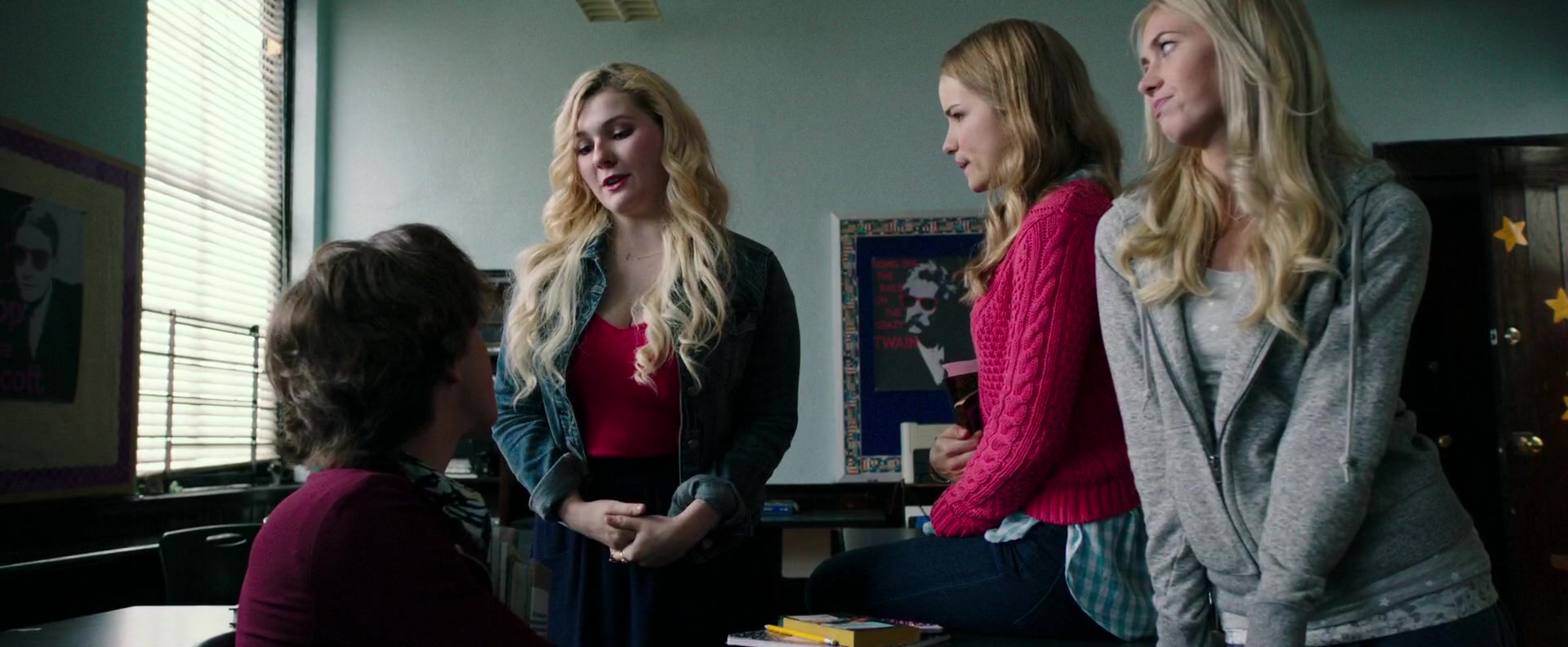 Freak_Show_2017_1080p_002046.jpg