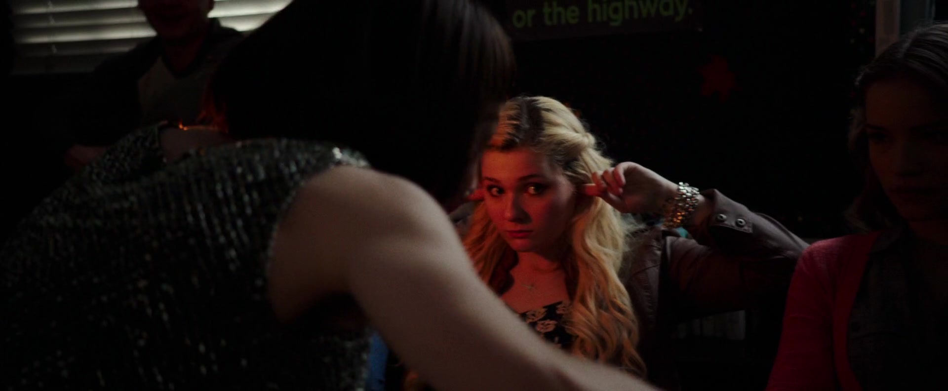 Freak_Show_2017_1080p_005992.jpg