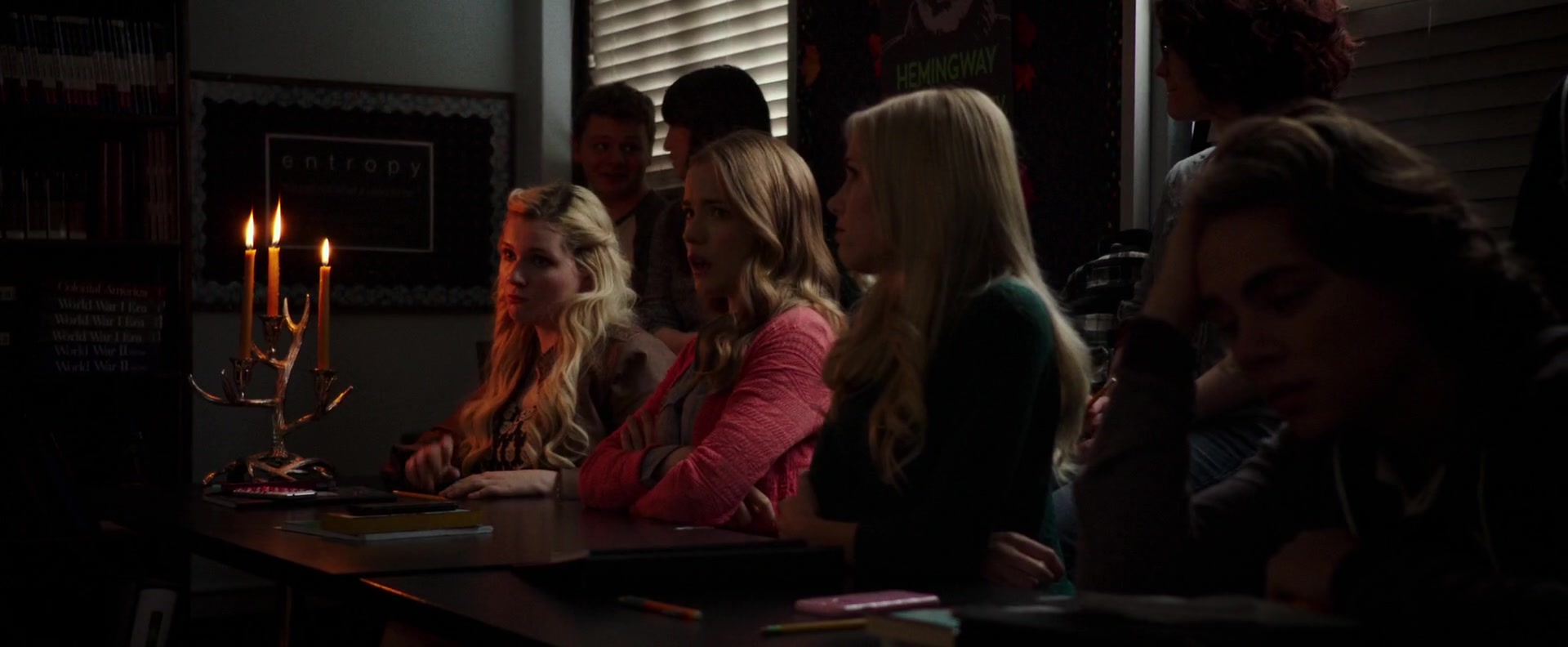 Freak_Show_2017_1080p_006144.jpg