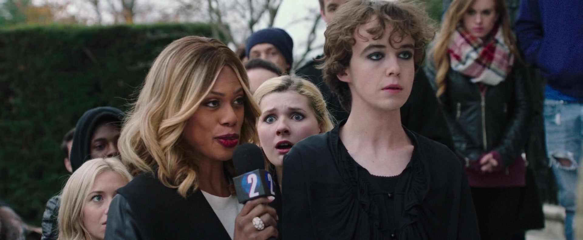 Freak_Show_2017_1080p_008075.jpg