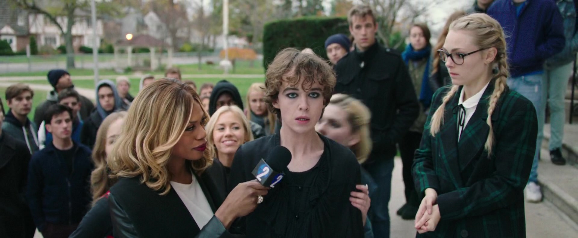 Freak_Show_2017_1080p_008128.jpg Freak_Show_2017_1080p_008128.jpg