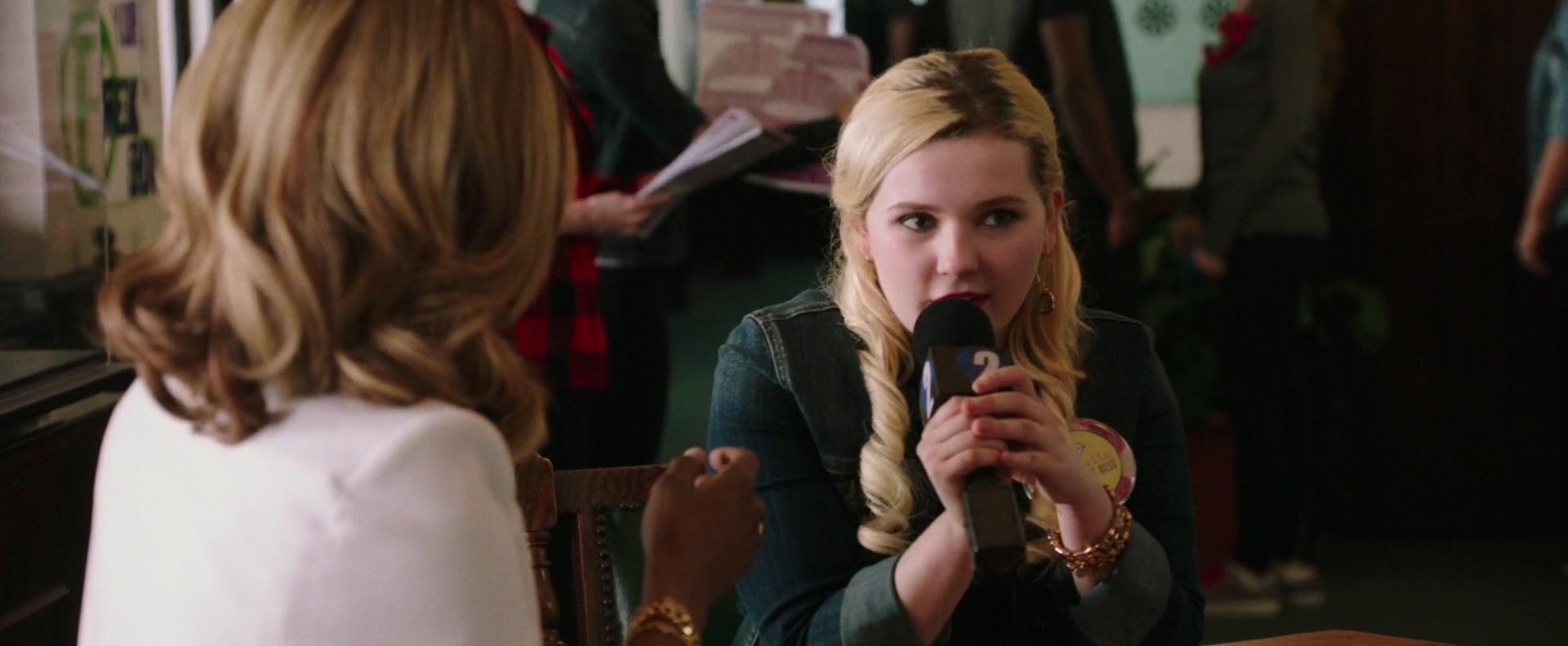 Freak_Show_2017_1080p_009103.jpg Freak_Show_2017_1080p_009103.jpg