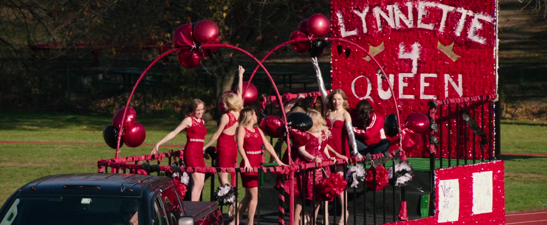 Freak_Show_2017_1080p_009984.jpg