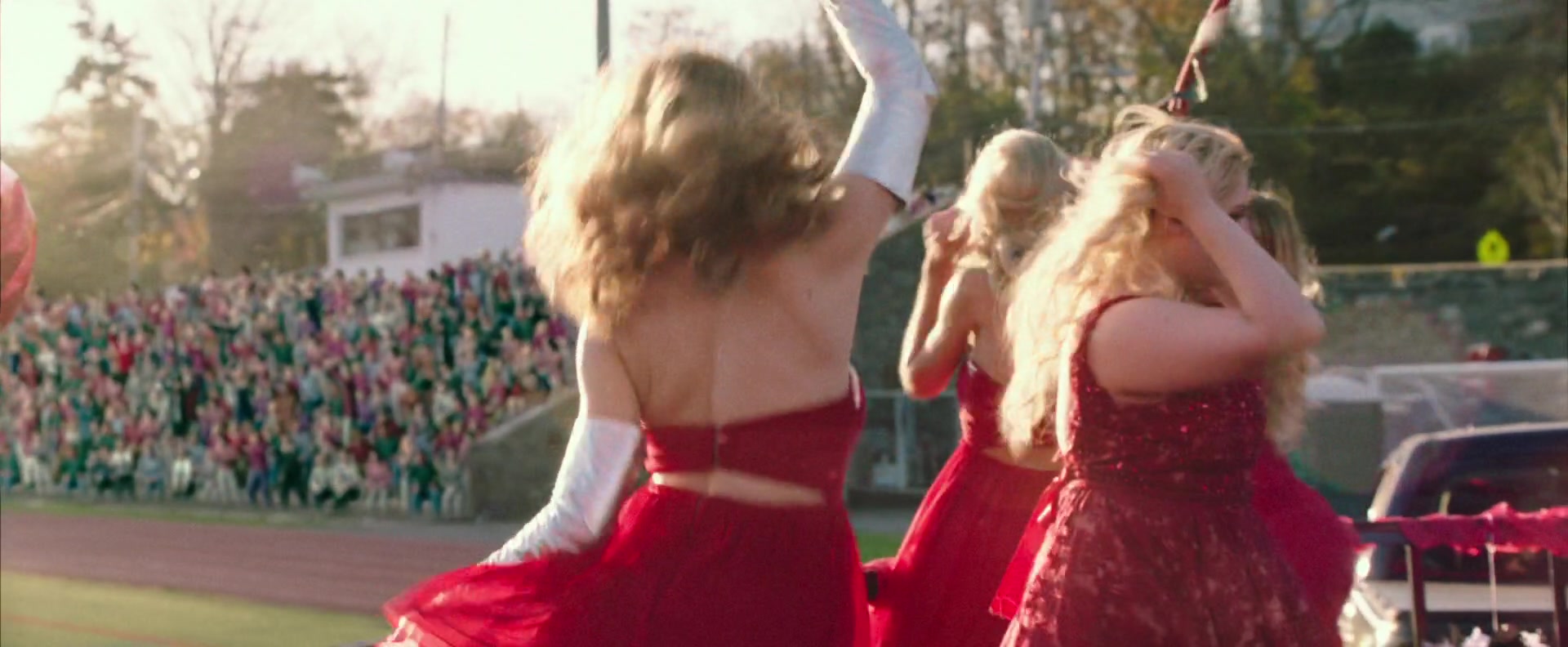 Freak_Show_2017_1080p_010019.jpg Freak_Show_2017_1080p_010019.jpg