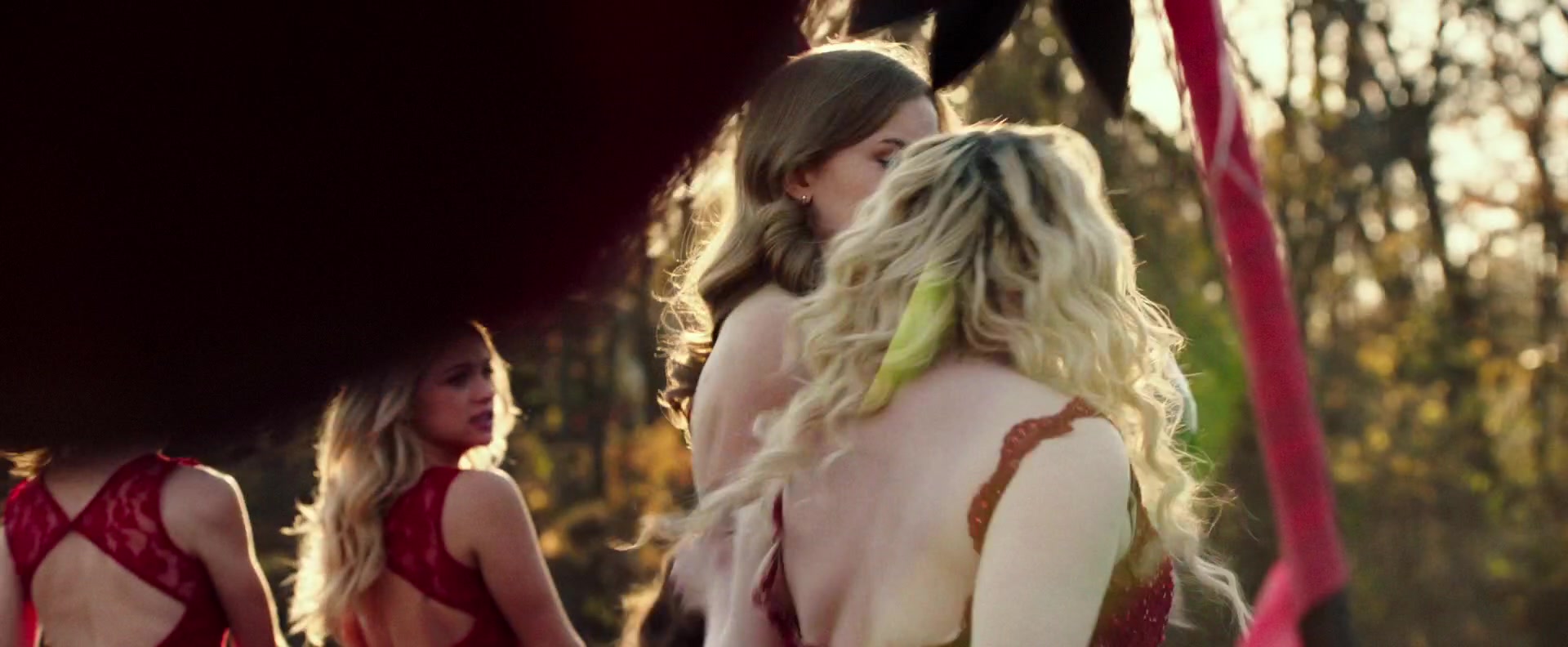 Freak_Show_2017_1080p_010115.jpg