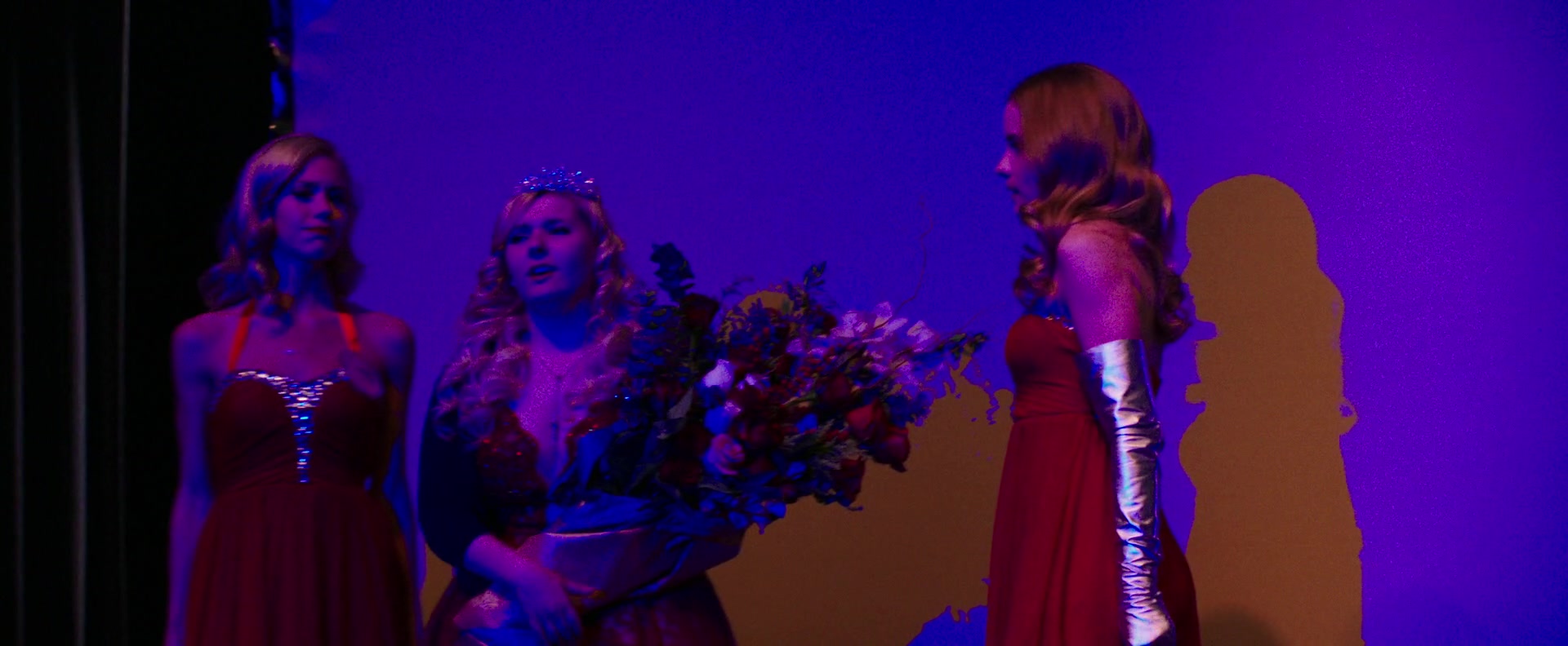 Freak_Show_2017_1080p_011510.jpg