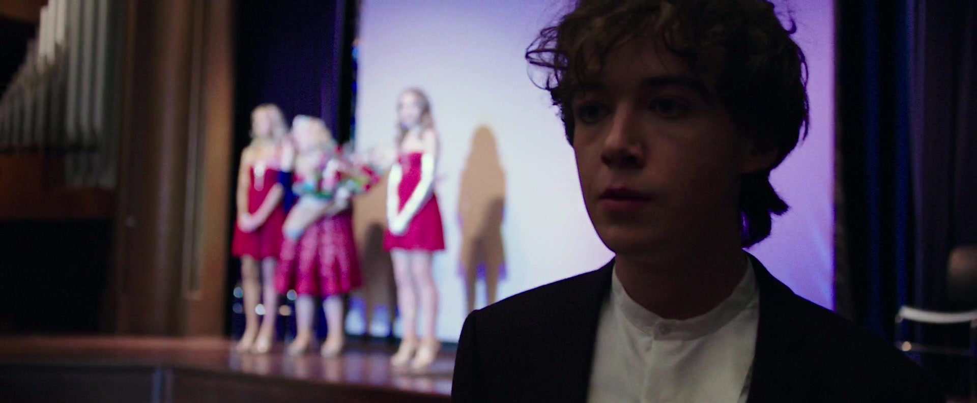 Freak_Show_2017_1080p_011539.jpg