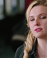 Freak_Show_2017_1080p_009050.jpg