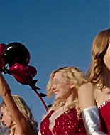Freak_Show_2017_1080p_009968.jpg