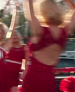 Freak_Show_2017_1080p_010024.jpg