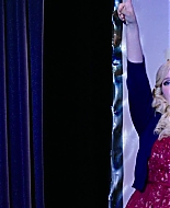 Freak_Show_2017_1080p_011429.jpg