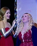 Freak_Show_2017_1080p_011436.jpg