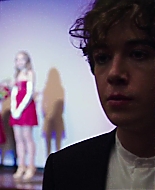Freak_Show_2017_1080p_011540.jpg