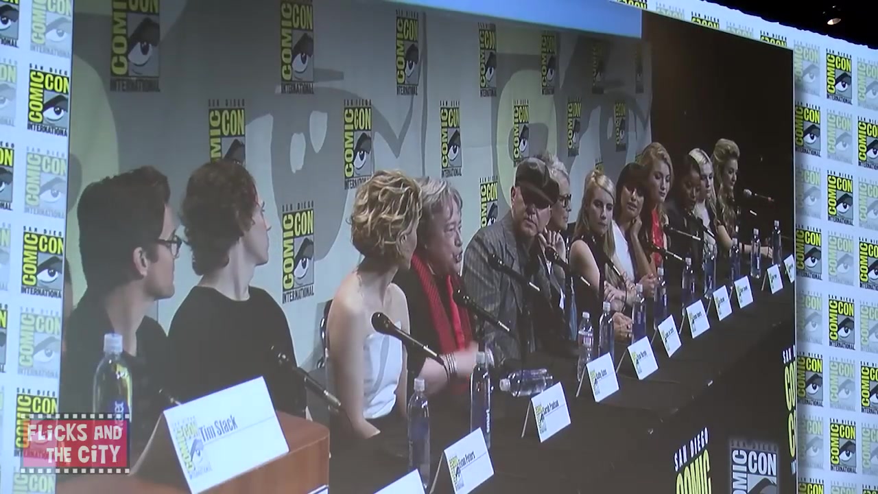sq_ahs_panel_comiccon2015_001252.jpg sq_ahs_panel_comiccon2015_001252.jpg