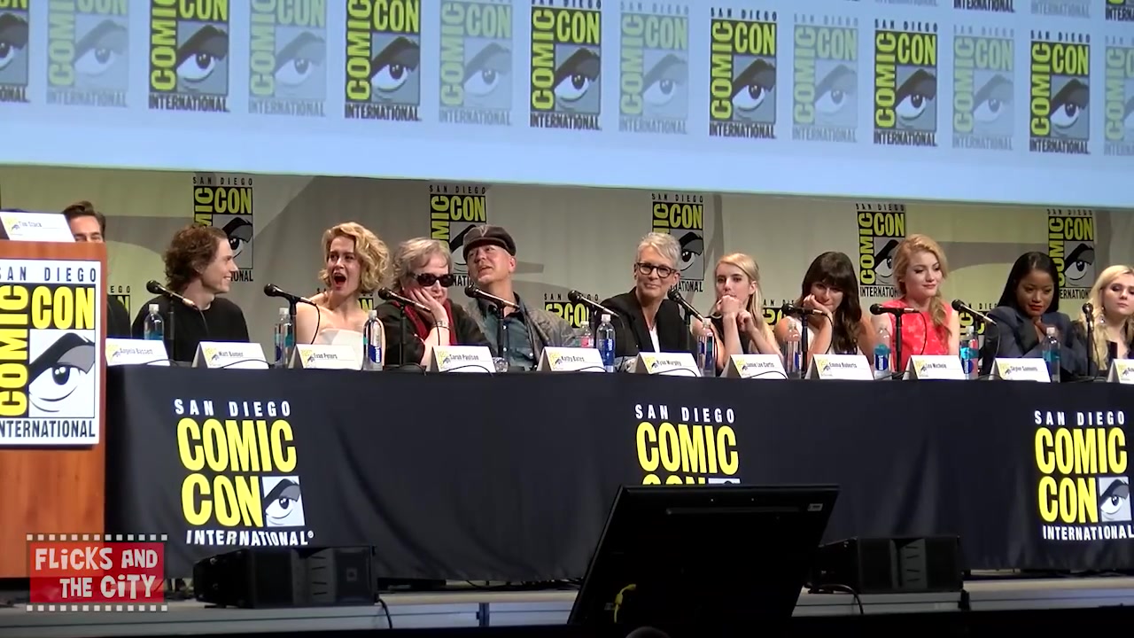 sq_ahs_panel_comiccon2015_002275.jpg sq_ahs_panel_comiccon2015_002275.jpg