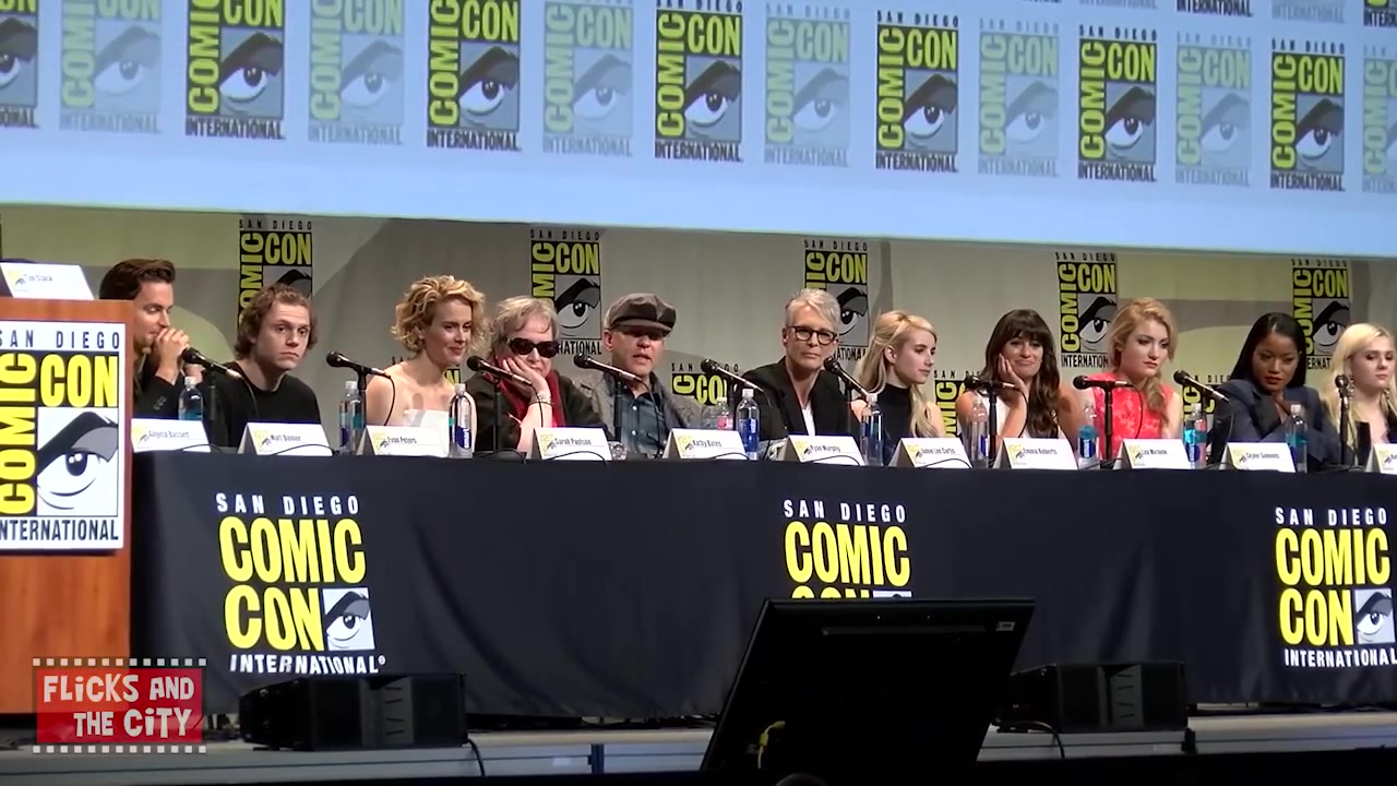 sq_ahs_panel_comiccon2015_002291.jpg sq_ahs_panel_comiccon2015_002291.jpg