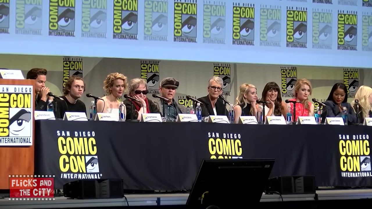 sq_ahs_panel_comiccon2015_002294.jpg sq_ahs_panel_comiccon2015_002294.jpg