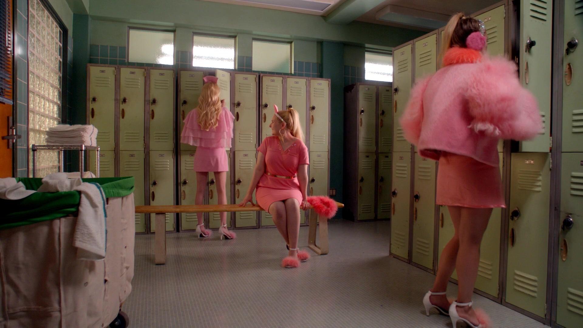 Scream_Queens_2016_S02E01_1080p_5282.jpg