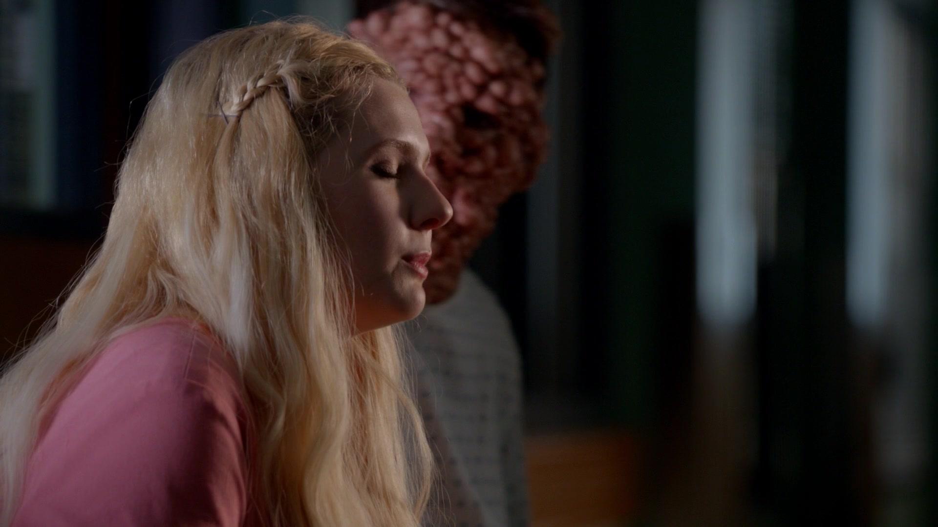 Scream_Queens_2016_S02E02_1080p_1125.jpg Scream_Queens_2016_S02E02_1080p_1125.jpg